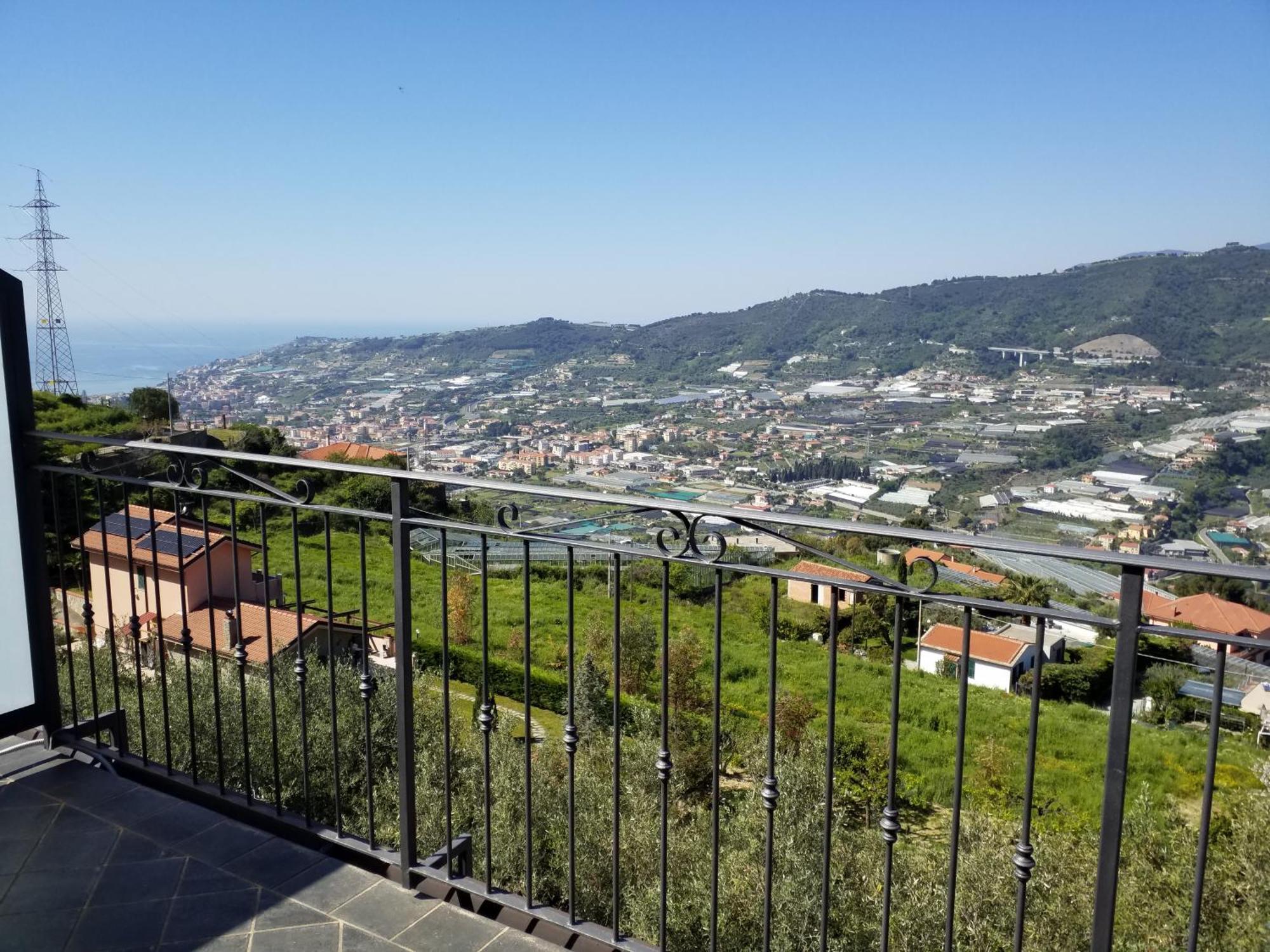 カステッラーロ La Vista Del Poggio Bed & Breakfast エクステリア 写真